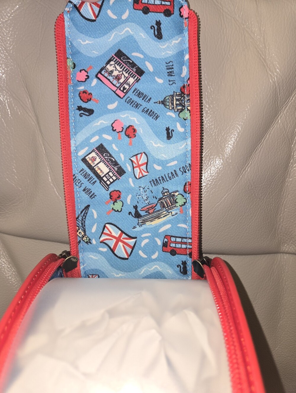NWT Vendula London Cats And Corgis Telephone Box Crossbody Bag - Picture 7 of 10
